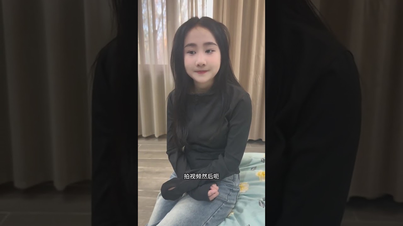 大山苗族姑娘小酒窝,非常可爱善良的一个女孩