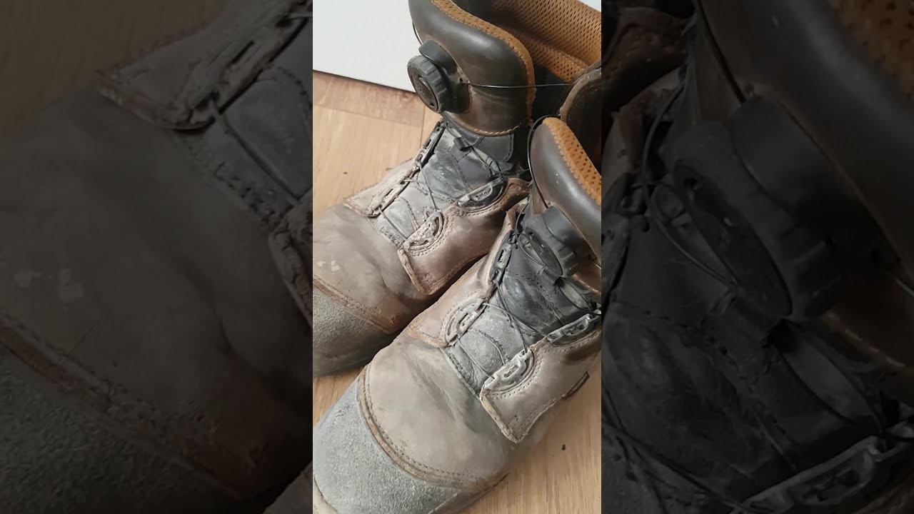 Safety shoes uvex,  red wing, helly hansen woth boa system lace
