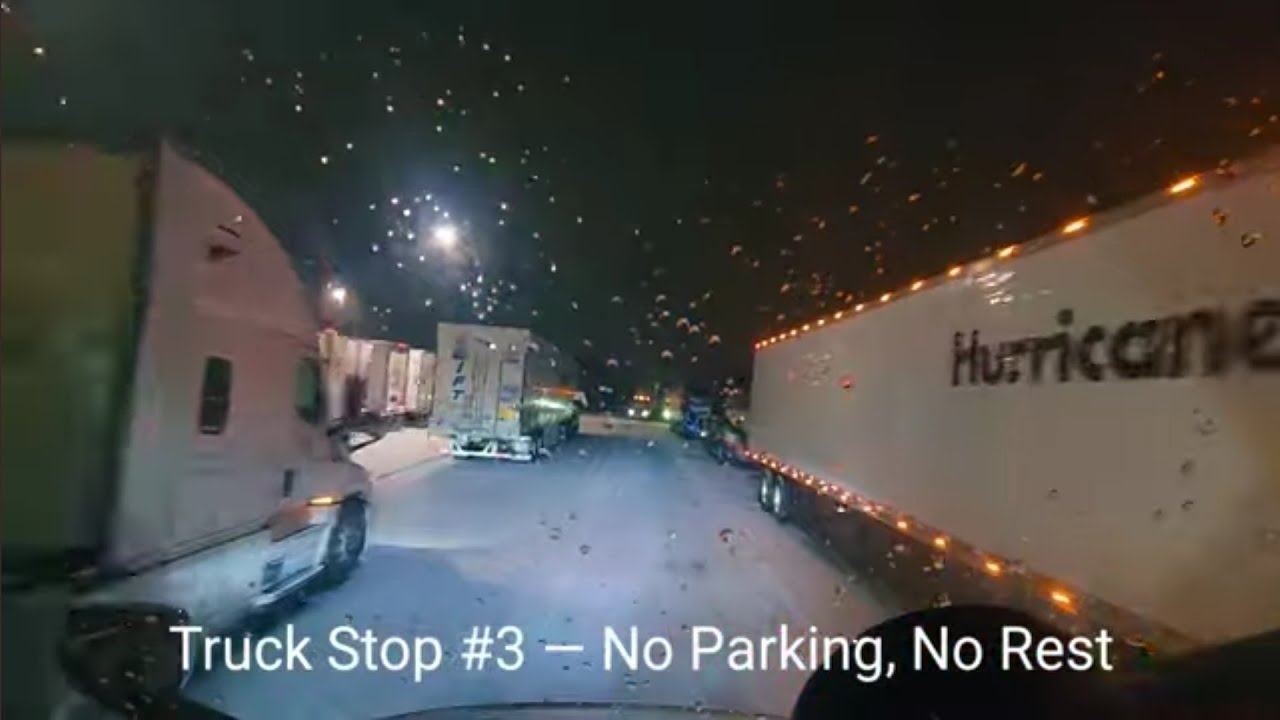 Burza śnieżna! Truck stop zapchany — brak miejsc na parkingu.