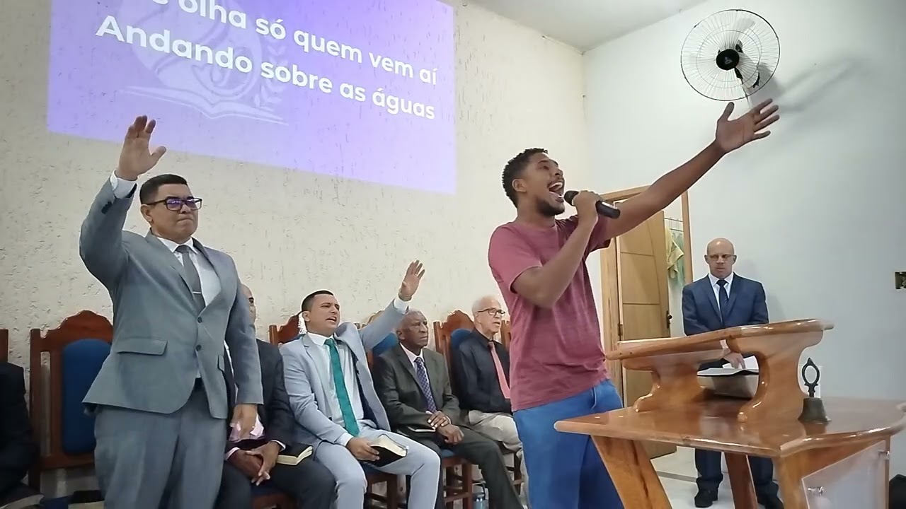 Louvor com Moisés.