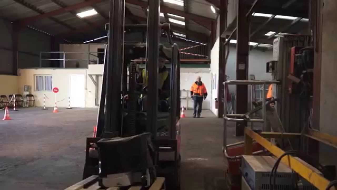 Formation au CACES®  conduite d'un chariot élévateur catégorie 3 #cacesmarseille #135 #cacespaca