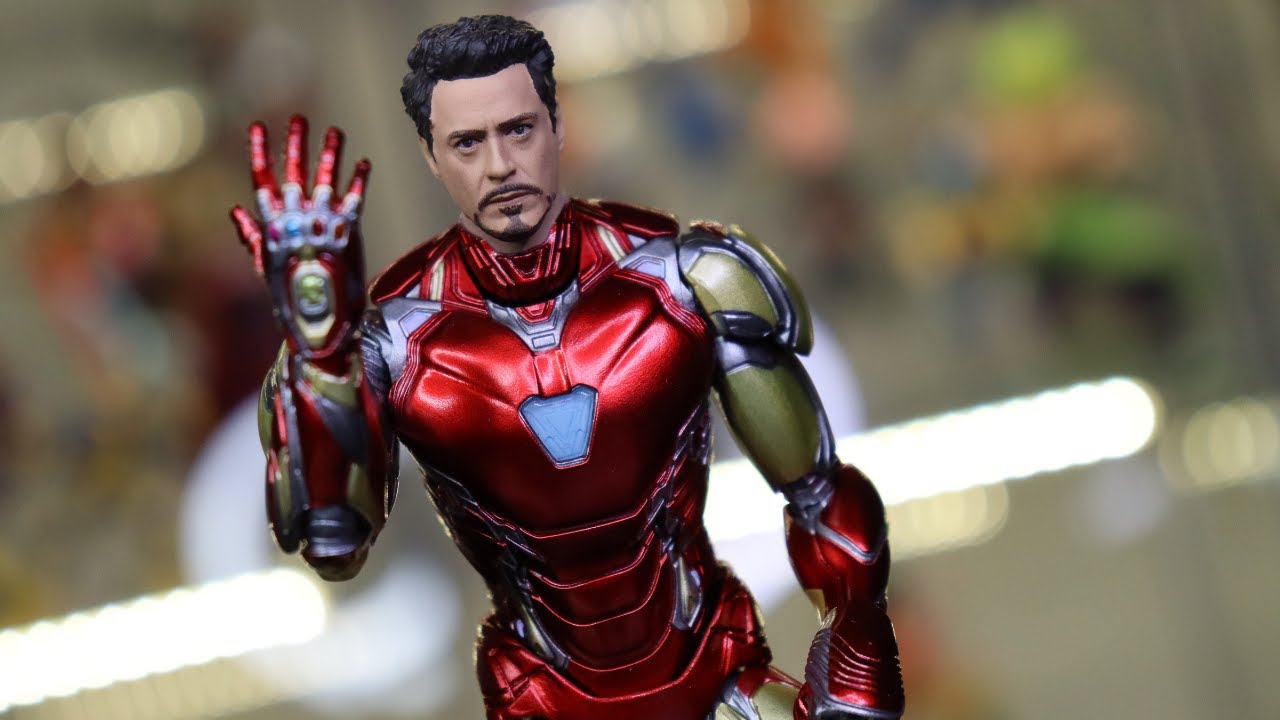 MAFEX Iron Man Mark 85 Avengers Endgame Figure Review Español