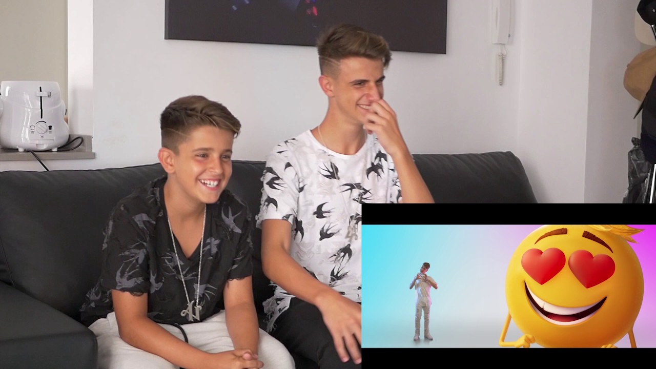 Adexe y Nau - Emoji: la pel&iacute;cula (V&iacute;deo Reacci&oacute;n)