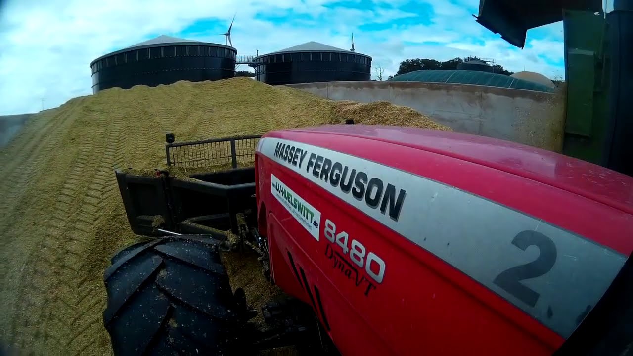 Maisernte 2020 Silage verteilen Lohnunternehmen H&uuml;lswitt