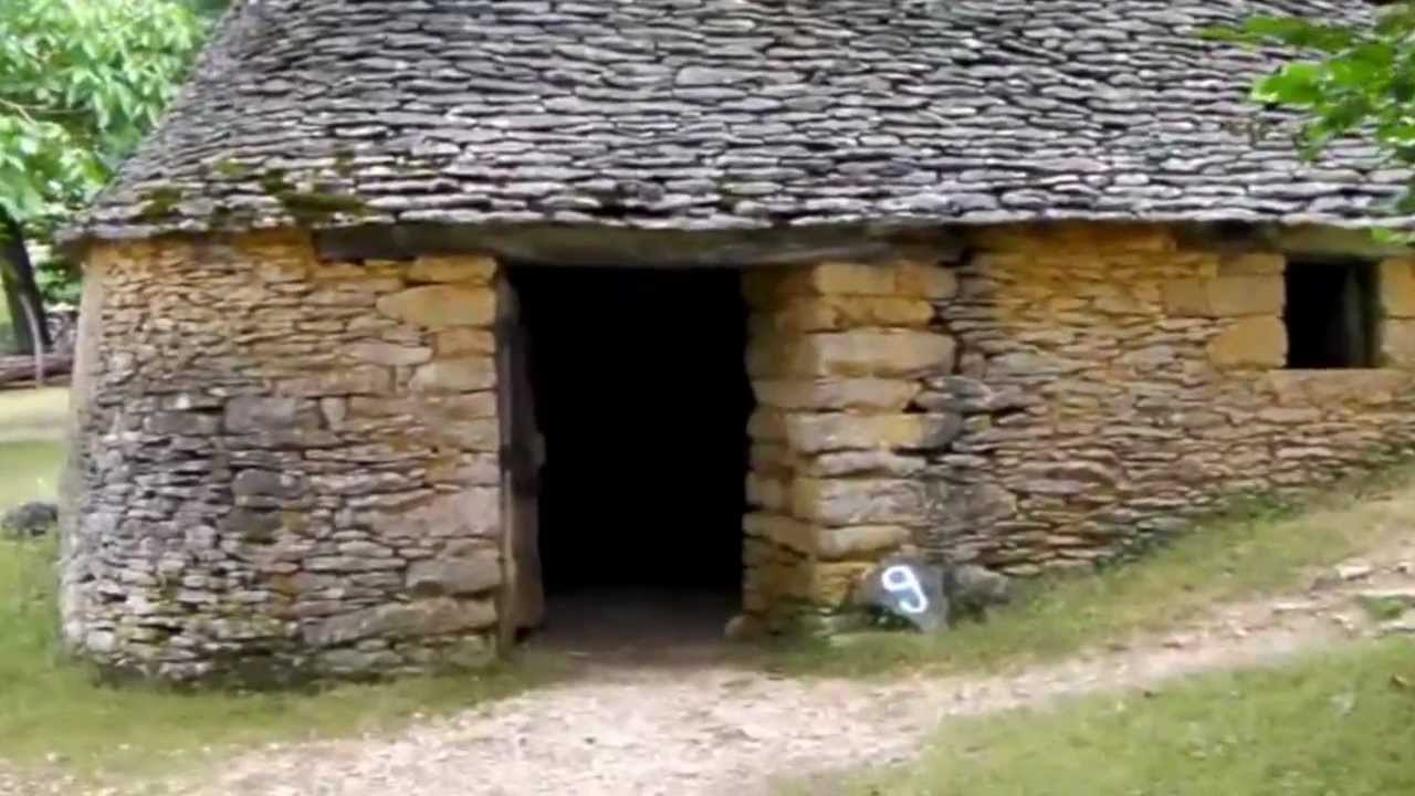 Les Cabanes du Breuil (Dordogne).