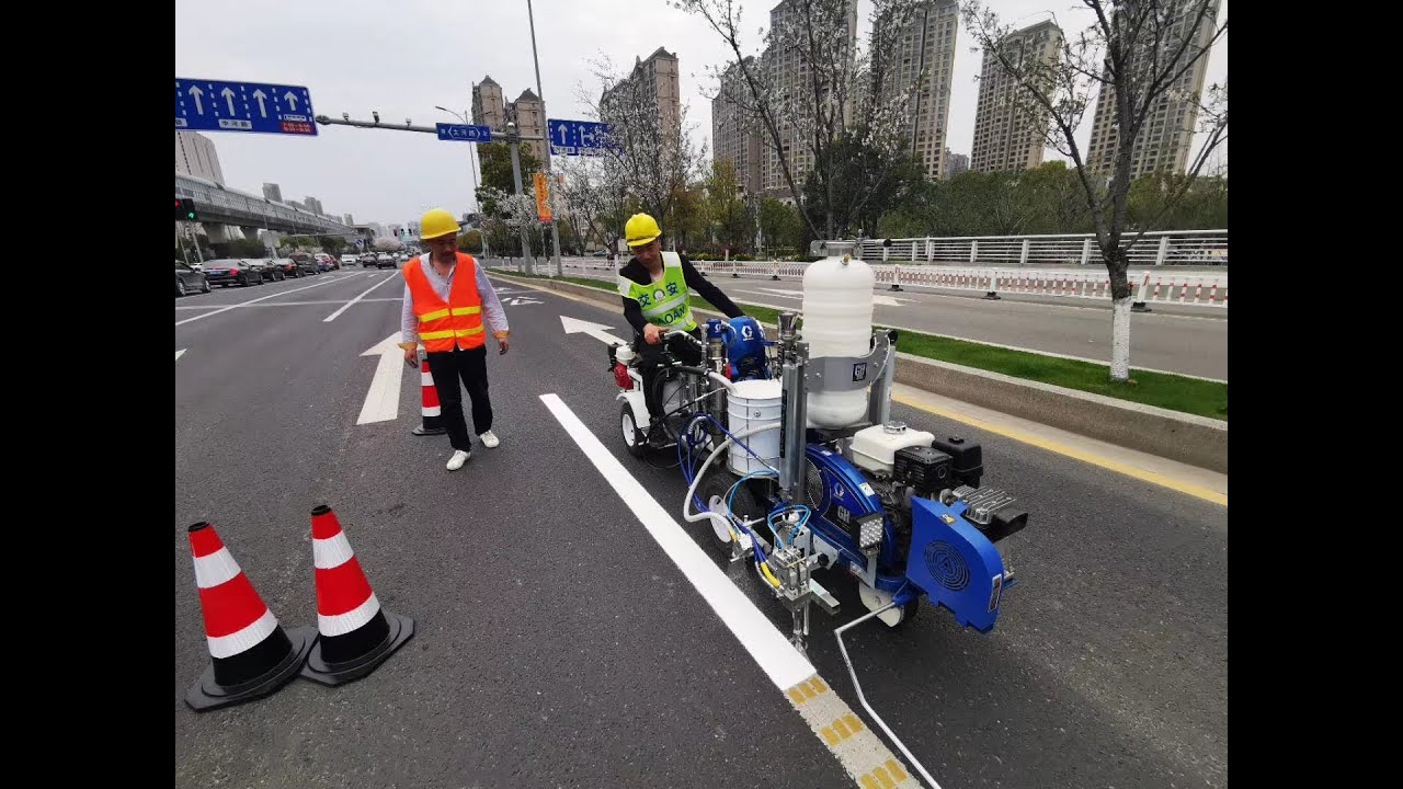 Graco 300DC Cold Plastic Spray Road Marking Machine Rays Traffic