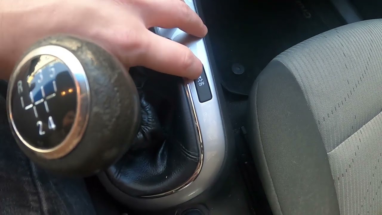 Как включить или выключить систему контроля тяги в Chevrolet Cruze (2008&ndash;2016) &mdash; Система контроля...