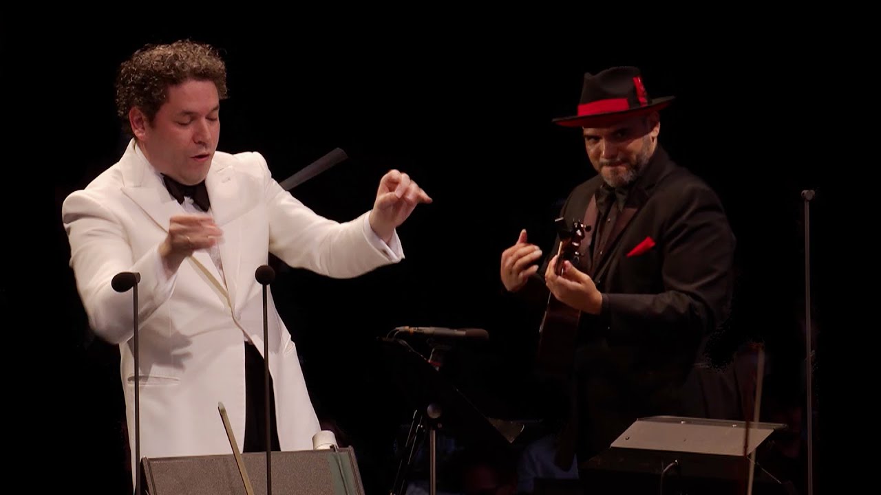Jorge Glem and Gustavo Dudamel perform 