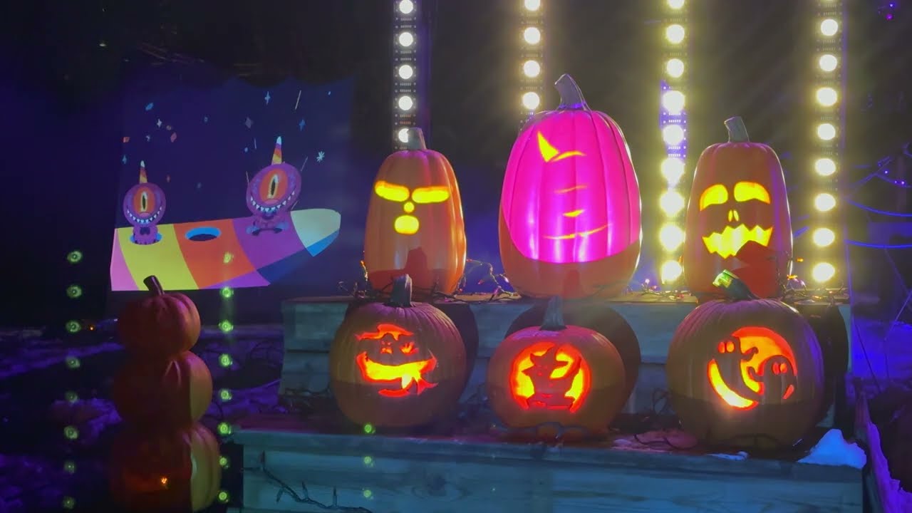 Purple People Singing Halloween Pumpkins