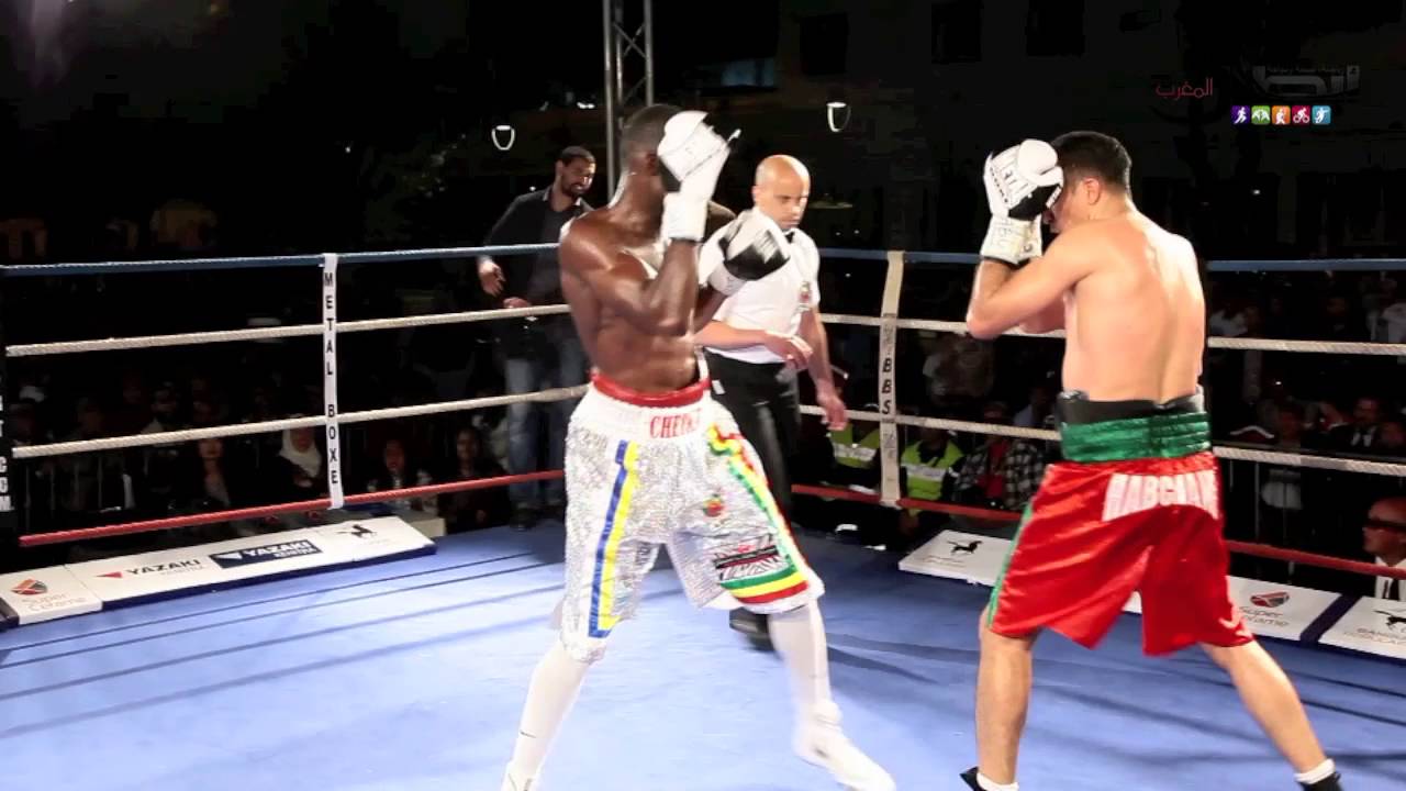 الملاكم المغربي خالد حبشان ضد الملاكم السينيغالي الشيخ ديون