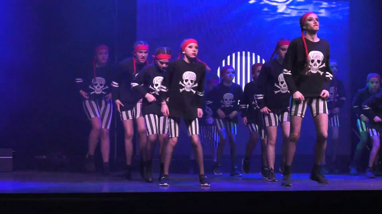 VIBE at Grand Final of TeenStar Singing & Dance competition