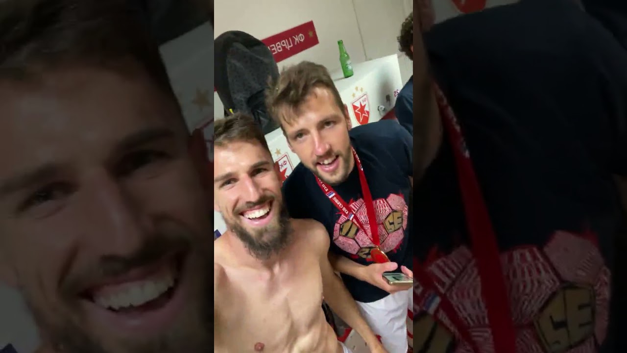 Kup je na&scaron; , ludnica u svlačionici! 🔴⚪🏆