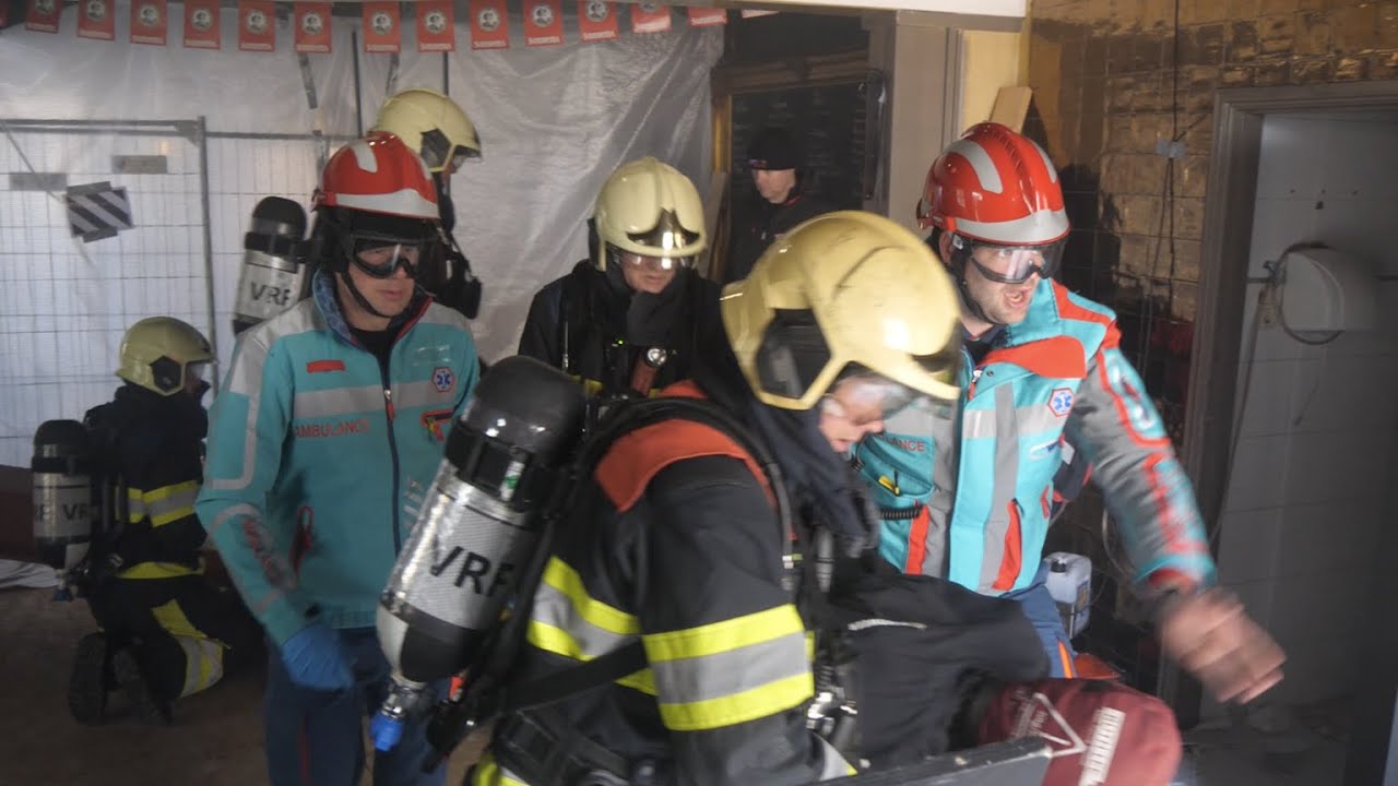 Brandweer Franeker verrast met explosieve uitdaging in De Bogt