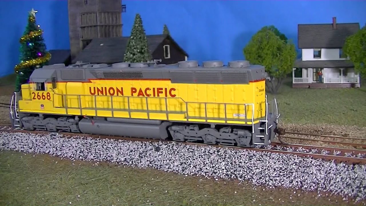 Review: Athearn RTR SD45 with DCC & Sound