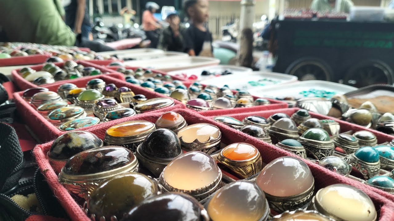 LAPAK BATU AKIK KOLEKTOR BERKUALITAS DI RAWABENING JAKARTA 