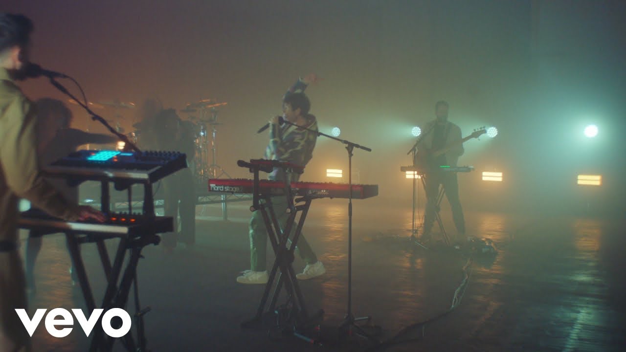 Bastille - Shut Off The Lights (Live on The Late Late Show with James Corden)