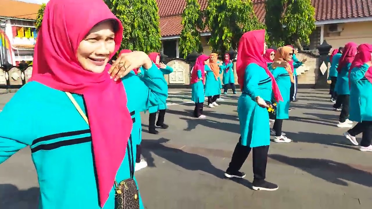 Senam Gadis Melayu oleh ippk Cilacap Selatan