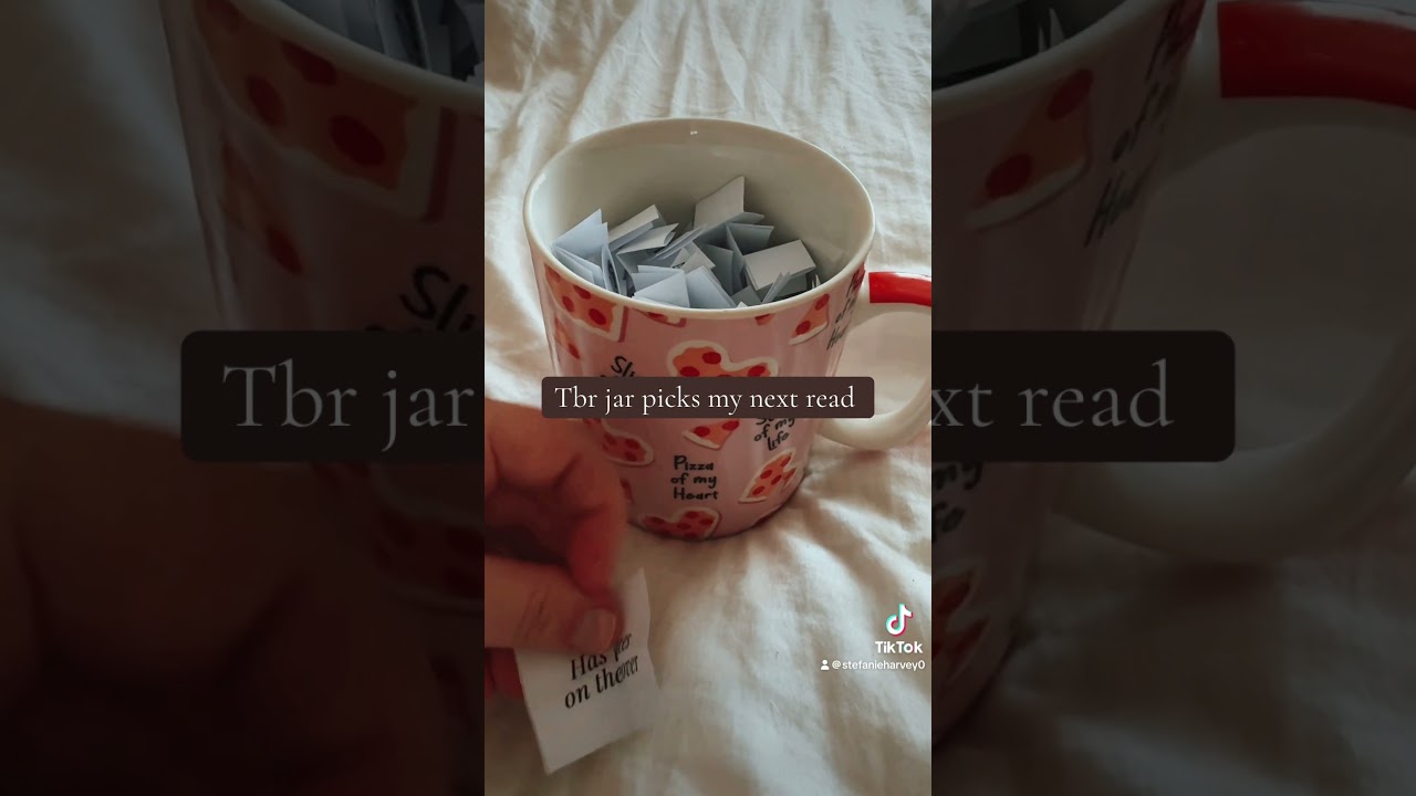 Have you read this book? 📖 #booktube #bookrecommendations #booktubecommunity #bookishcommunity