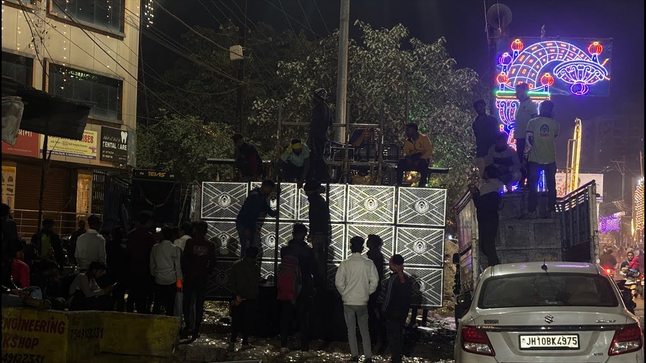Dj SarZen Unloading