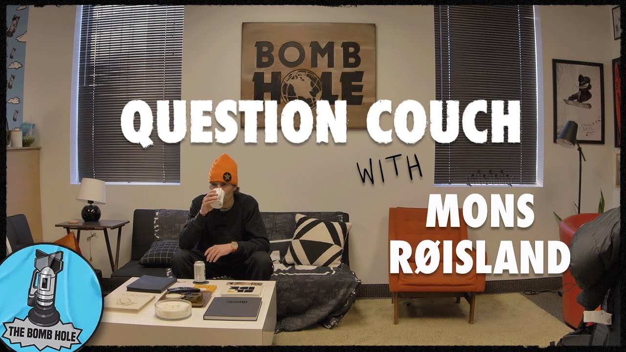 Question Couch with Mons R&oslash;island