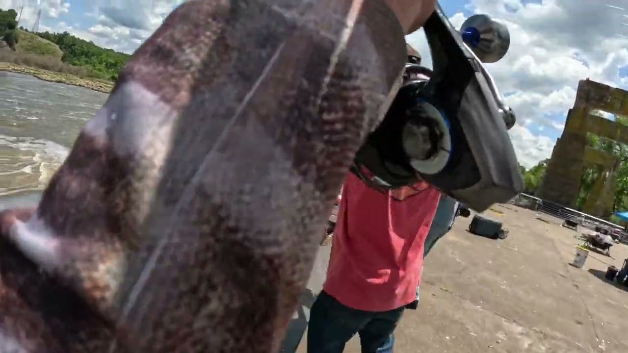 Wateree Dam Catfishing May 2023 pt.3 (Broken Rod on film)