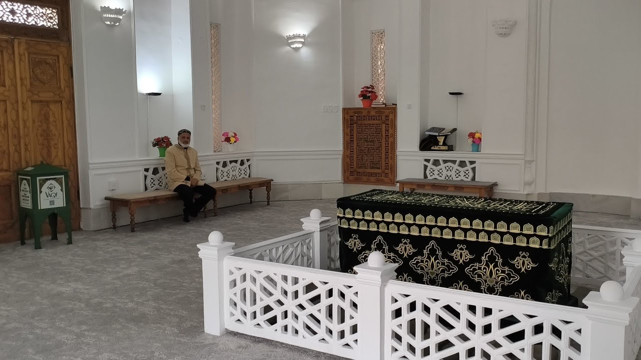 8 Abu Mansur Muhammad ibn Muhammad ibn Mahmud al-Maturidi al-Samarqandi RA