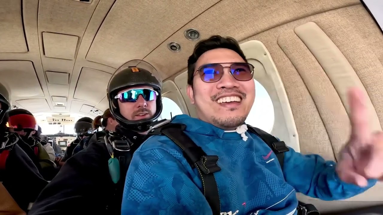 Skydiving Over California&rsquo;s Coast | Skydive Monterey Bay Adventure
