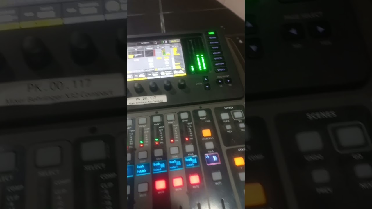 mixer Behringer X32 compact 