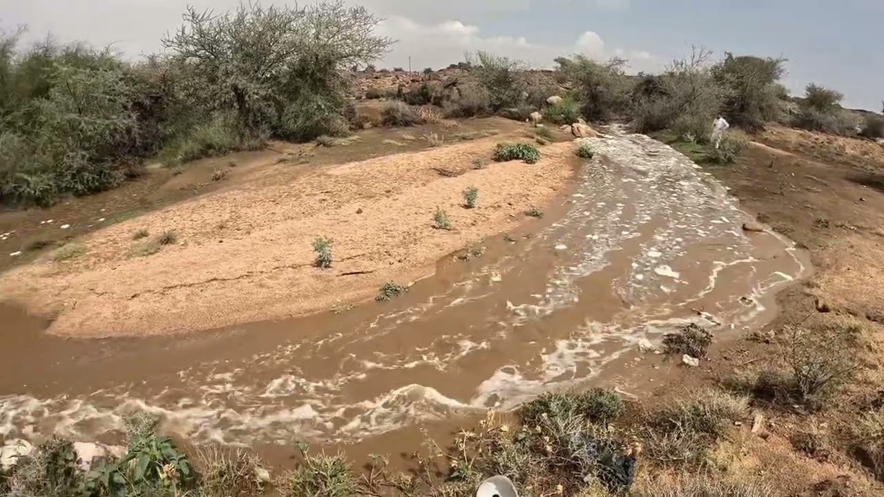 امطار وبرد شرق الطايف وادي جليل ٢٣  شوال ١٤٤٦ هـ الموافق ٢١ أبريل ٢٠٢٥