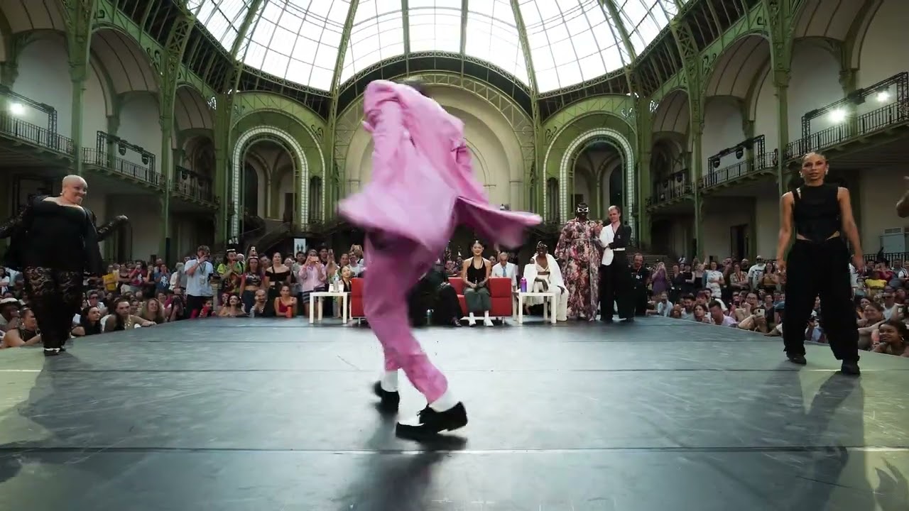 Bagsy & Kumari (UK-USA) vs Honeybee & Waabee (France)/ All World Waacking Festival 2025 (Top 16)