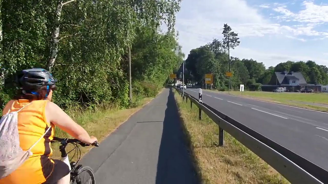 Crossing the former DDR border at Sonneberg - Neustadt