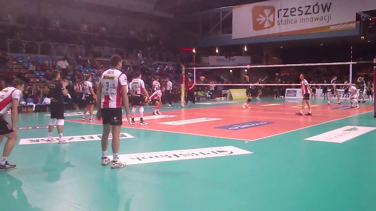 Bartman, potężne uderzenie na rozgrzewce.