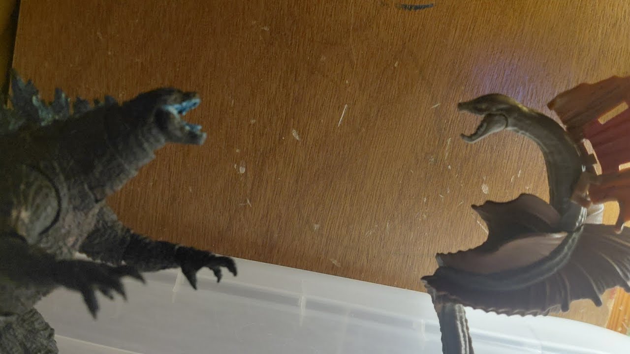 Godzilla vs War Bat (A Stop Motion battle)