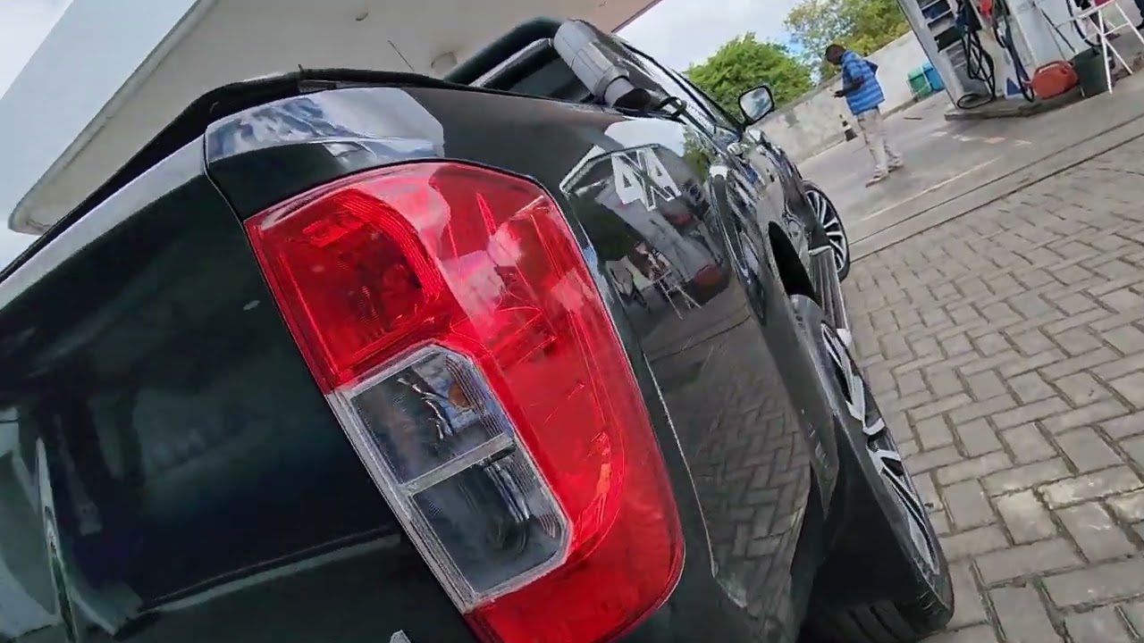Nissan Frontier LE 4x4 2021 | Potência, conforto e tecnologia | Agilli Veículos