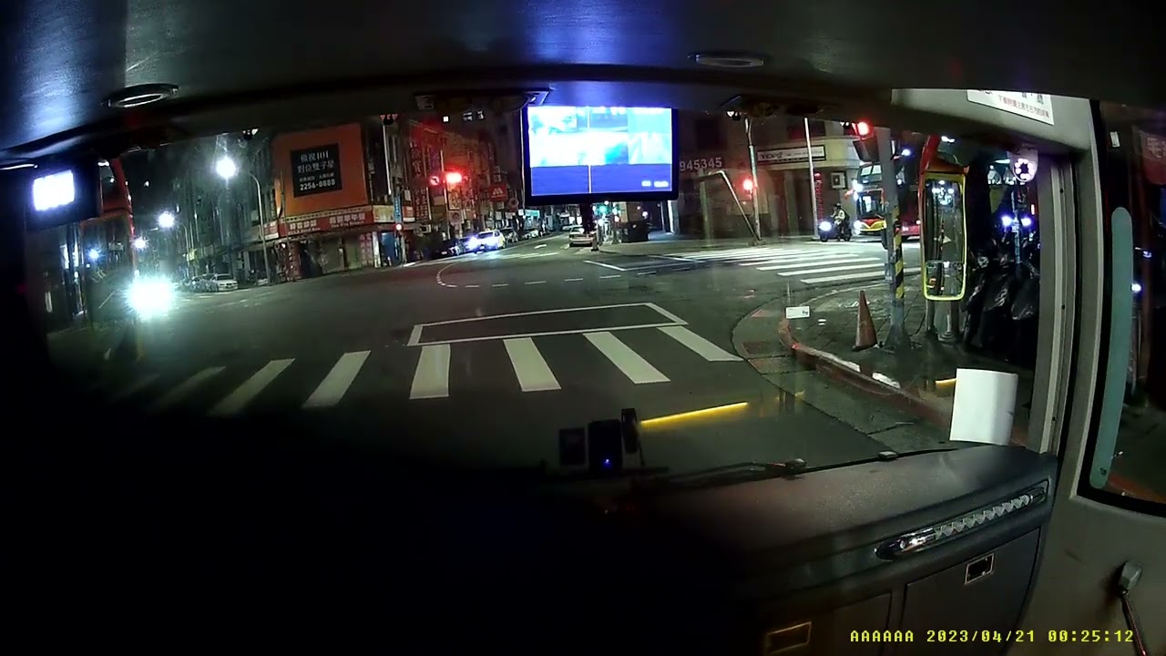 台北轉運站 ＞ 水門 停車場 ＞ 在回台北轉運站載客。和欣客運