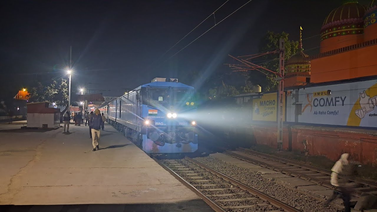 Quick Mainline Acceleration Of Sabarmati Wag12b With 53201 Patna - Buxar Fast Passenger