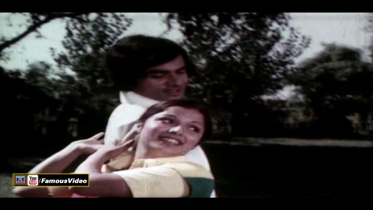 PIYAR MUJHAY HONAY LAGA - NAHID AKHTAR SINGS FOR BABRA SHARIF - FILM SALAKHAIN
