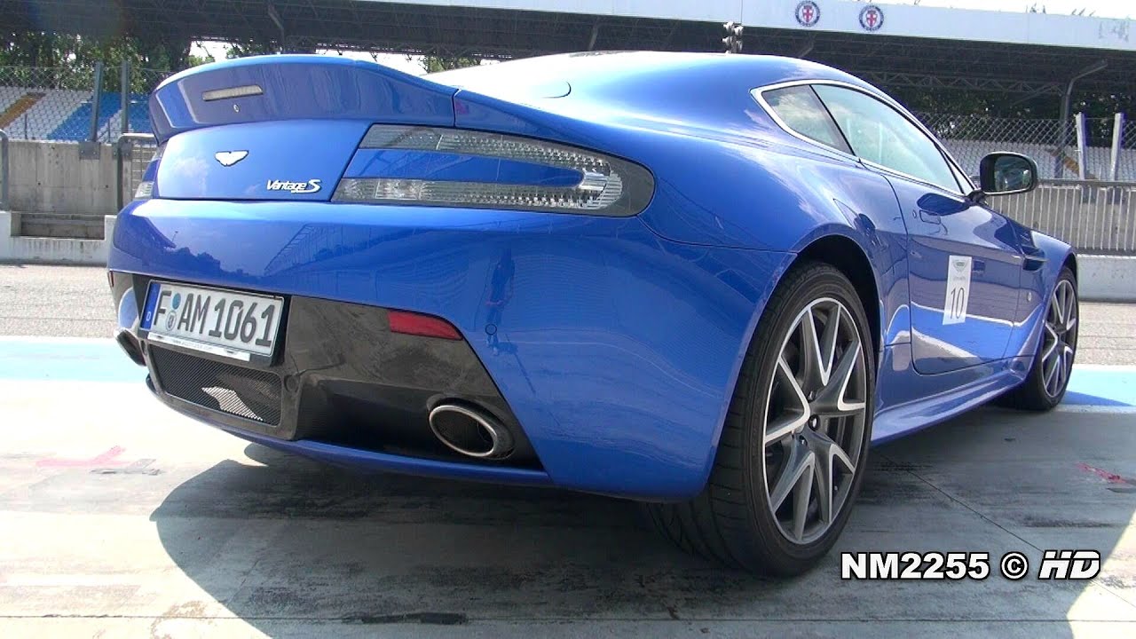 Aston Martin V8 Vantage S Starts and Revs