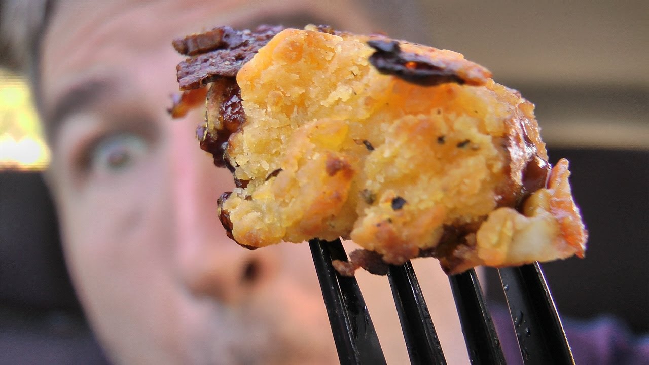 Domino's Sweet BBQ Bacon Specialty Chicken (Bite & Chew Food Reviews Collab)