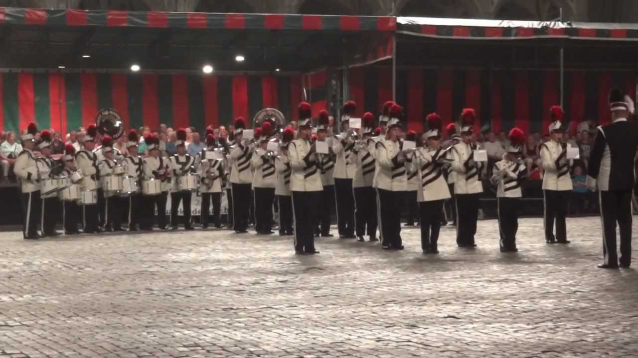 Fanfare de Chézy - taptoe de Bruxelles 2012