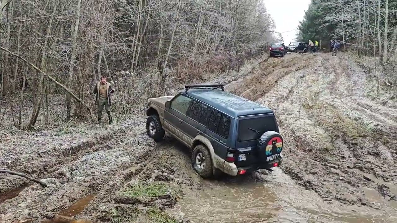 Smagi sekmadienio pakatuškė su daug purvo , ledo ir vandens Reno Kangoo visus nustebino   / OFF ROAD