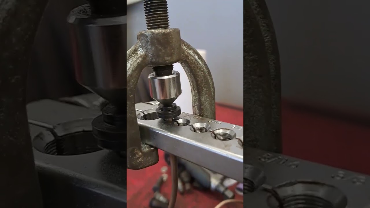 HOW TO DOUBLE FLARE A BRAKE LINE