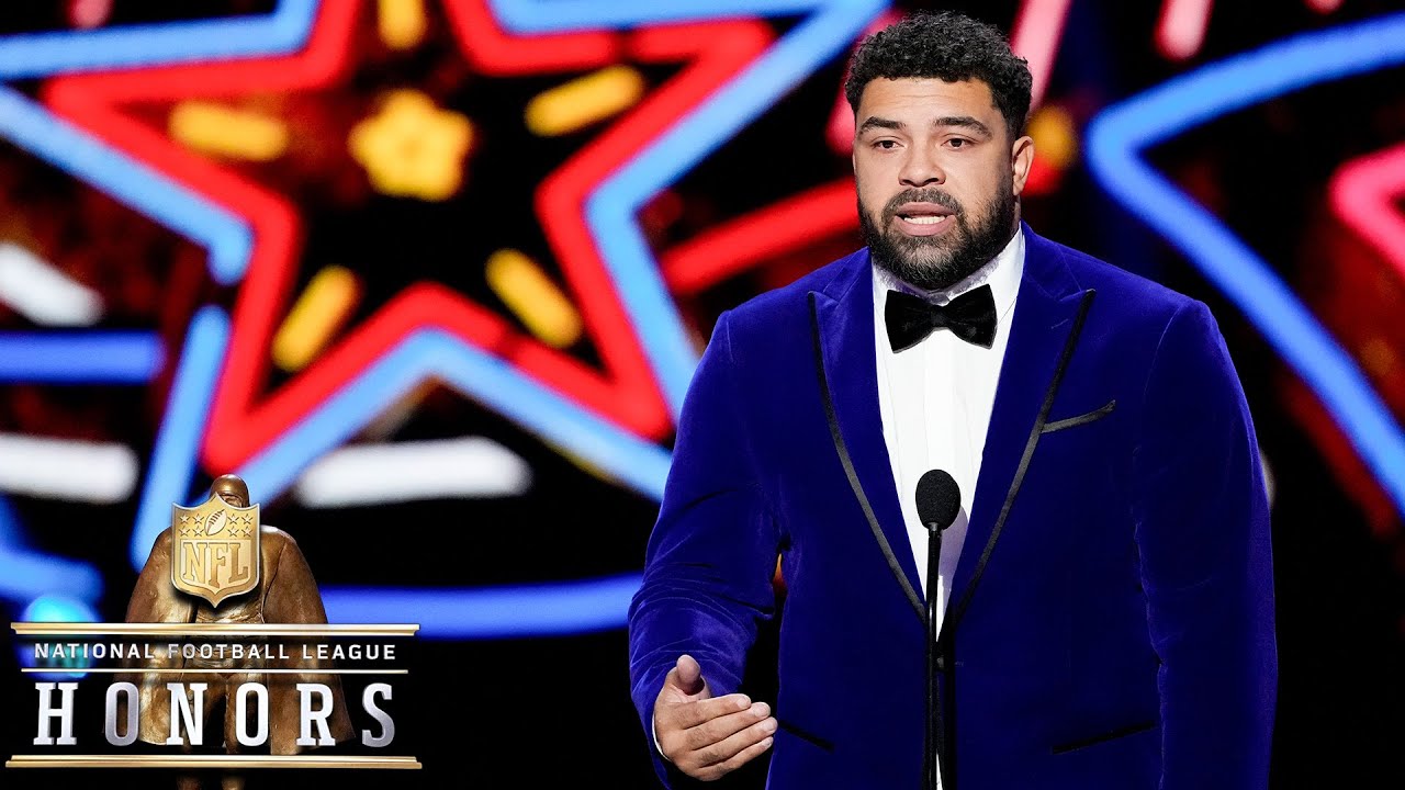 Cameron Heyward Wins Walter Payton Man of the Year Award | 2023 NFL Honors