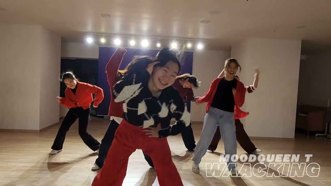 WAACKING CLASS MOODQUEEN 