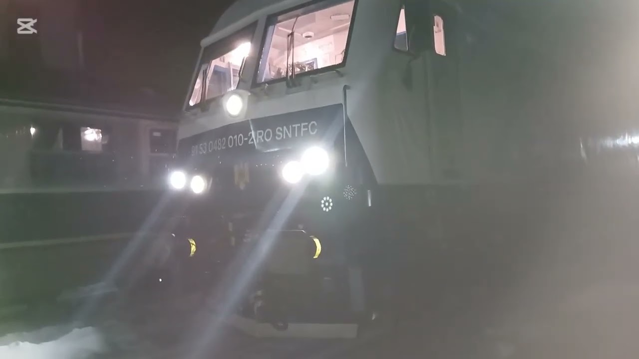 IR 1999 trece prin gara Caransebes 