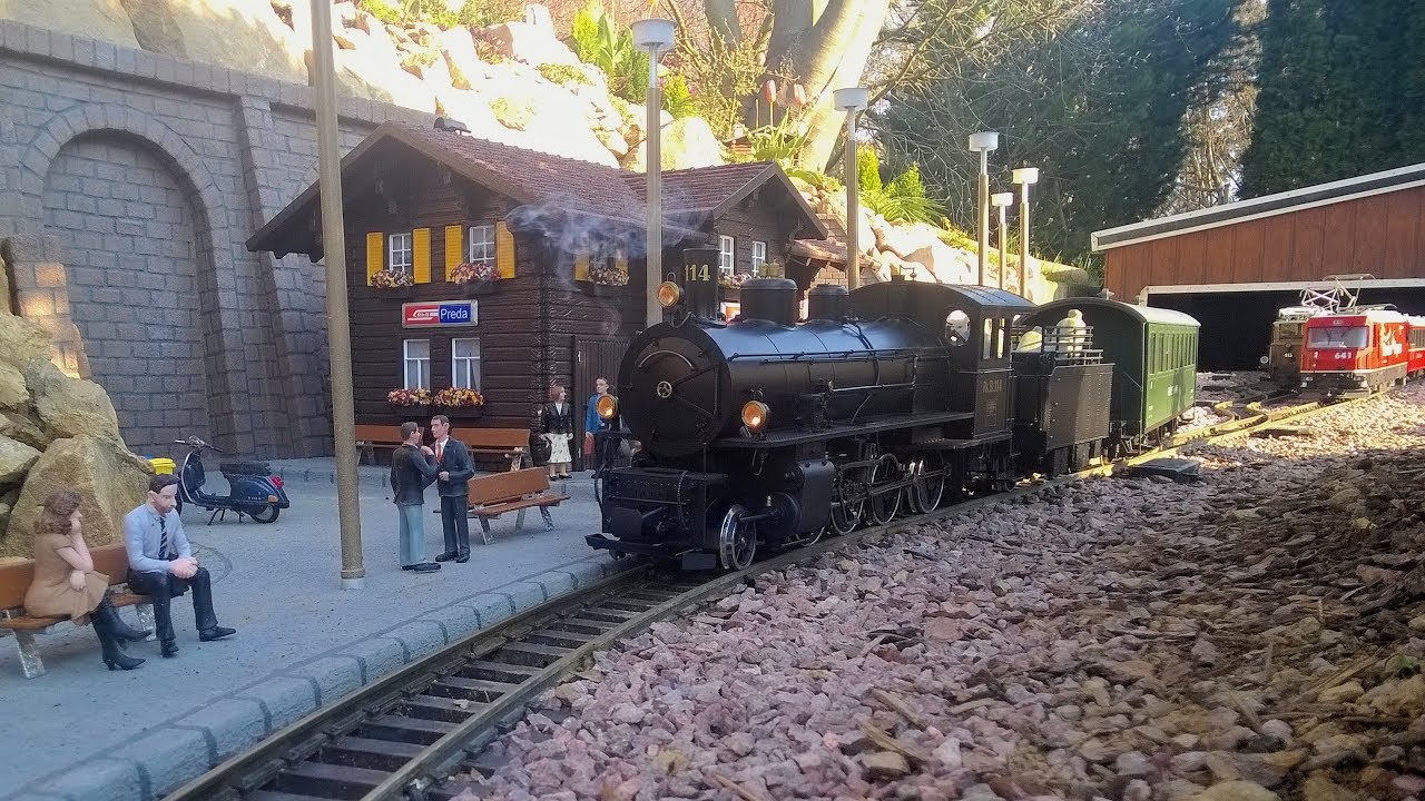 RhB G4/5 eröffnet den neuen Bahnhof Preda