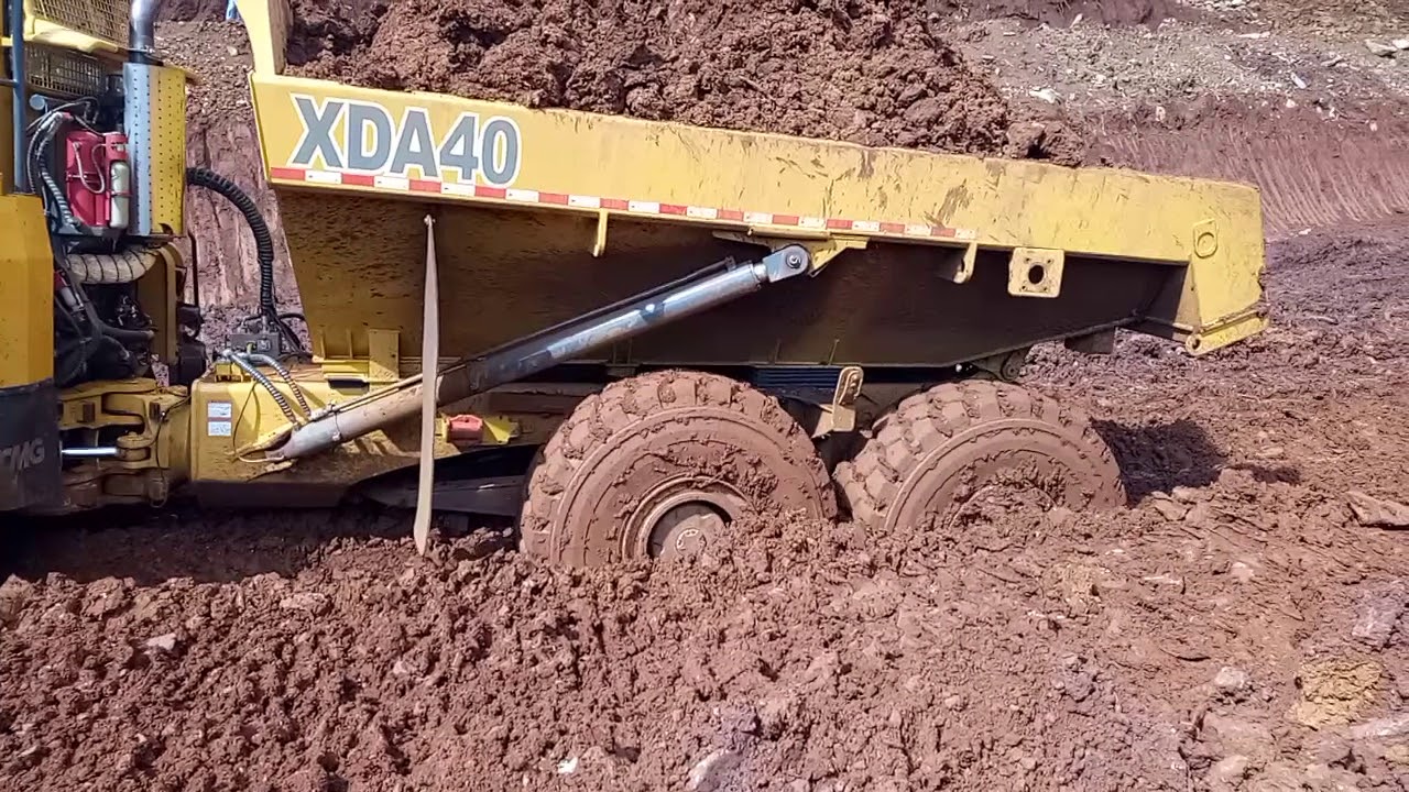 XCMG XDA40 Articulated Dump Truck in Indonesia 20170926