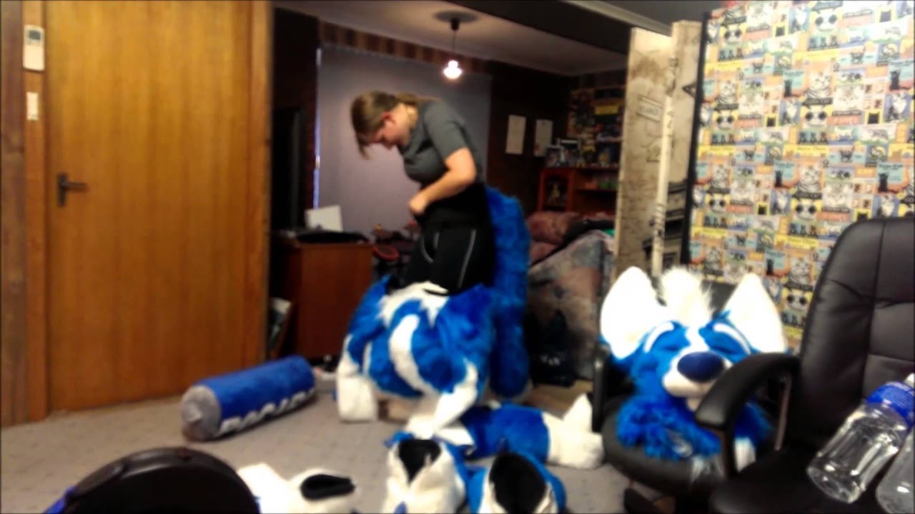 Suiting up in Pocari for the first time [Suit by MoreFurLess]