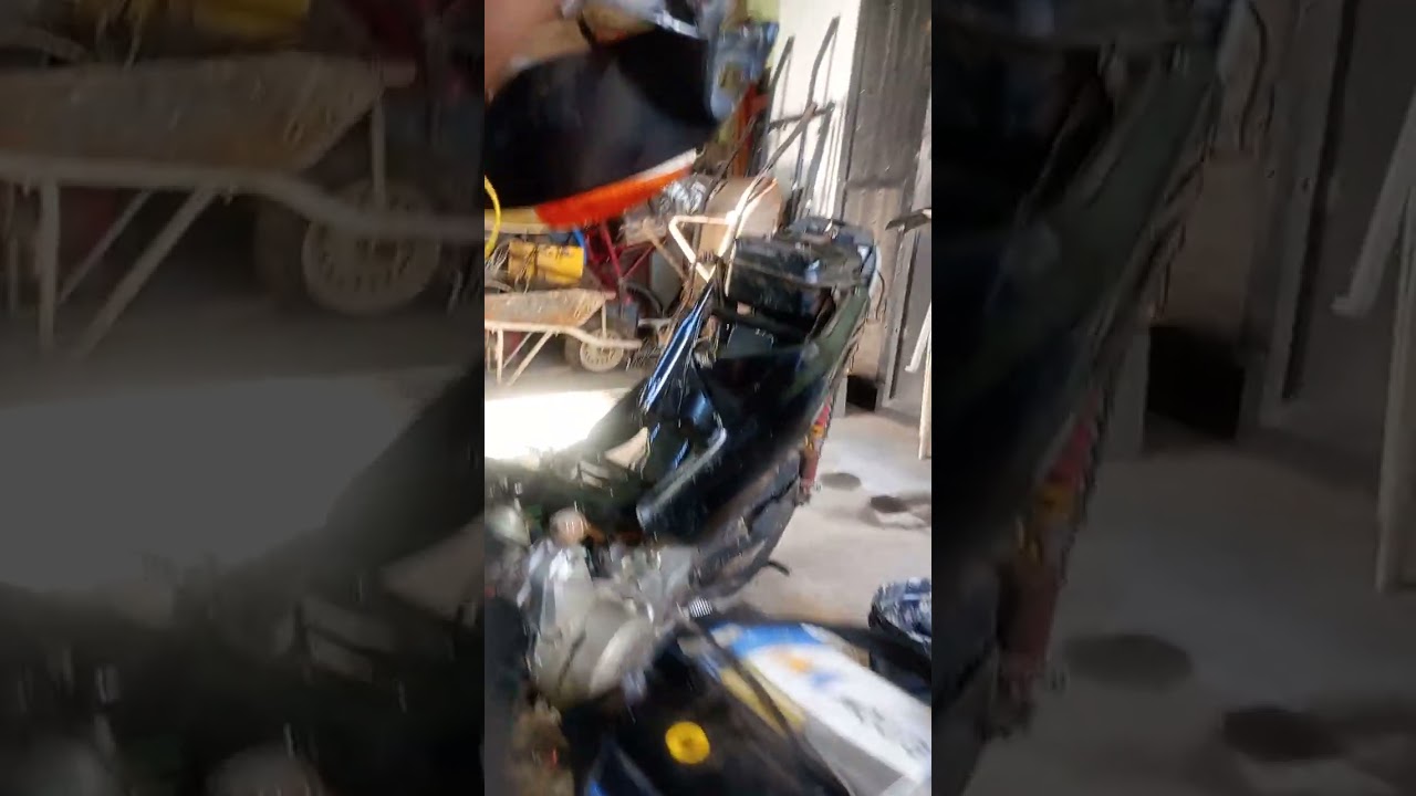 Comprei uma moto pra eu estudar mecânica no YouTube ela não funciona.sou pequeno aprendiz 