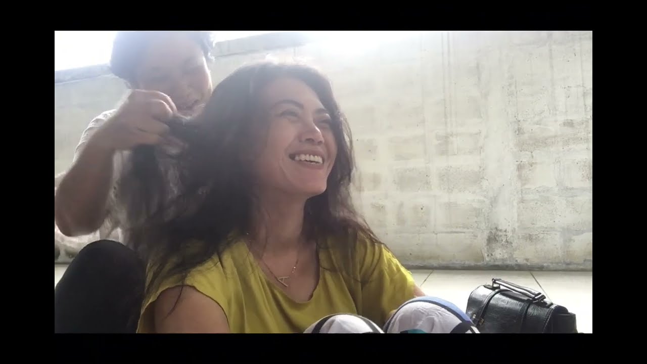 Nyari kutu rambut sambil ghibah😊